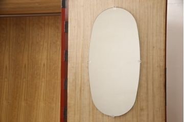 高級品　美品　朱塗り　桐材　金具の黒と朱色のコントラストが鮮やかな米沢箪笥(ワードローブ、洋服タンス、民芸箪笥、和たんす、引き出し)(R-057260)