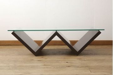 中古　美品　arflex(アルフレックス)　MONTAGNA(モンターニャ)　W字型の脚のデザインがお洒落なセンターテーブル(定価約20万円)(ガラステーブル、ローテーブル)(R-057262)