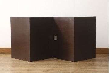 中古　美品　arflex(アルフレックス)　MONTAGNA(モンターニャ)　W字型の脚のデザインがお洒落なセンターテーブル(定価約20万円)(ガラステーブル、ローテーブル)(R-057262)