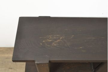 和製ビンテージ　高級品　杉材　李朝デザインがアクセントになるロータイプ飾り棚(テレビ台、飾り台、ローボード、ヴィンテージ)(R-057263)