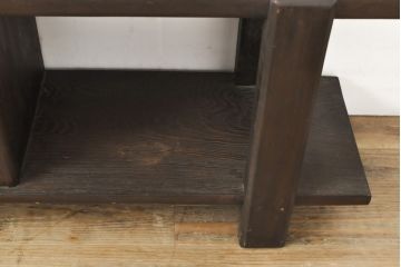 和製ビンテージ　高級品　杉材　李朝デザインがアクセントになるロータイプ飾り棚(テレビ台、飾り台、ローボード、ヴィンテージ)(R-057263)