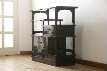 中古　美品　総漆塗り　螺鈿(らでん)細工　上質な和の空間づくりに取り入れたい飾り棚(戸棚、収納棚、茶棚)(R-057292)