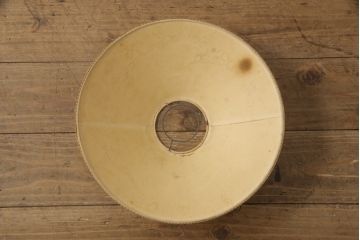  アンティーク照明　銅　ブロンズ台　くつろぎの時間におすすめのテーブルスタンド(スタンドライト、卓上照明)(R-057294)
