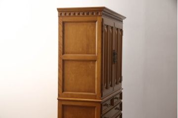中古　超美品　横浜ダニエル(daniel)　木のあたたかみを感じる上品な衣装タンス(定価約180万円)(引き出し、チェスト、衣装盆、洋服タンス、着物箪笥)(R-057296)