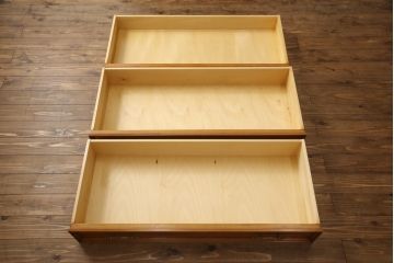 中古　超美品　横浜ダニエル(daniel)　木のあたたかみを感じる上品な衣装タンス(定価約180万円)(引き出し、チェスト、衣装盆、洋服タンス、着物箪笥)(R-057296)