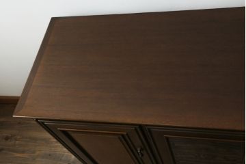 中古　マルニ　地中海ロイヤル(ROYAL)　クラシカルな雰囲気を醸し出すサイドボード(定価約45万円)(キャビネット、収納棚、戸棚、飾り棚)(R-057298)