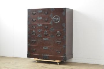 中古　美品　ケヤキ(欅)材・中桐　落ち着いた品のある佇まいが魅力的な国産民芸箪笥(和箪笥、衣装箪笥、収納箪笥、引き出し、チェスト)(R-057302)
