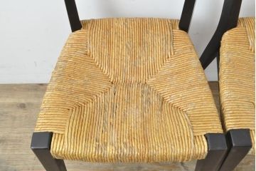 和製ビンテージ　ジャンク品　グラツキ有り　しっかりと編み込まれたラッシがポイント!スタイリッシュなラッシチェア2脚セット(椅子、イス、ヴィンテージ)(R-057307)