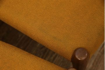 デンマークビンテージ　北欧家具　チーク材　J.L.モラー　デザインモデル79　イエローカラーの明るい色合いが魅力のダイニングチェア4脚セット(アームレスチェア、ヴィンテージ)(R-057309)
