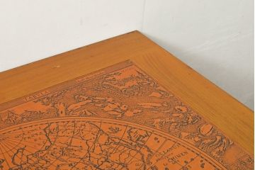 北欧ビンテージ 希少デザイン ブロンズ天板 チーク材 世界地図の図柄がお洒落なガラス天板付きセンターテーブル(ローテーブル、ヴィンテージ)(R-057321)