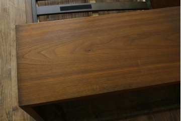 中古　美品　ロックストーン(ROCK STONE)　ウォールナット・本革　シンプルモダンなデザインが目を引く2人掛けレザーソファ　定価約54万円　(R-057322)