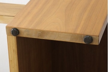 中古　美品　ロックストーン(ROCK STONE)　ウォールナット・本革　シンプルモダンなデザインが目を引く2人掛けレザーソファ　定価約54万円　(R-057322)