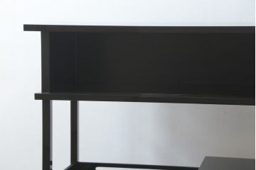 中古　美品　輪島塗り　蒔絵入り　趣ある図柄が目を引く飾り棚(茶棚、戸棚、収納棚)(R-057323)
