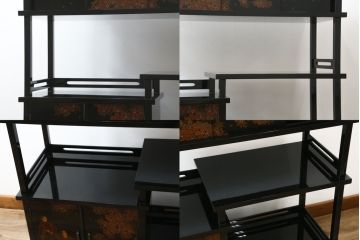 中古　美品　輪島塗り　蒔絵入り　趣ある図柄が目を引く飾り棚(茶棚、戸棚、収納棚)(R-057323)