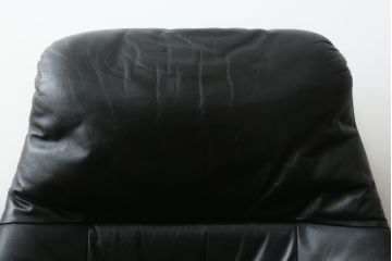 北欧ビンテージ　スウェーデン　G-Mobel社　高級感のある佇まいが魅力的な本革ラウンジチェア+オットマンのセット(一人掛けソファ、1人掛け、アームチェア、レザー、ヴィンテージ)(R-057333)