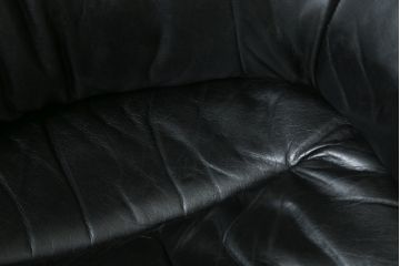 北欧ビンテージ　スウェーデン　G-Mobel社　高級感のある佇まいが魅力的な本革ラウンジチェア+オットマンのセット(一人掛けソファ、1人掛け、アームチェア、レザー、ヴィンテージ)(R-057333)