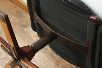 北欧ビンテージ　スウェーデン　G-Mobel社　高級感のある佇まいが魅力的な本革ラウンジチェア+オットマンのセット(一人掛けソファ、1人掛け、アームチェア、レザー、ヴィンテージ)(R-057333)