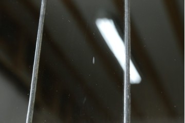 イギリスアンティーク　オーク材　クラシカルな雰囲気を醸し出すステンドグラスブックケース　(R-057344)