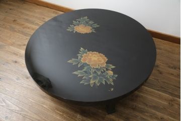 中古　美品　伝統工芸輪島塗　高海堂　天板下のデザインが特徴的な丸座卓(定価約180万円)(ちゃぶ台、テーブル、ローテーブル、ラウンドテーブル)(R-057352)