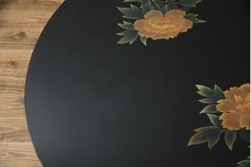 中古　美品　伝統工芸輪島塗　高海堂　天板下のデザインが特徴的な丸座卓(定価約180万円)(ちゃぶ台、テーブル、ローテーブル、ラウンドテーブル)(R-057352)