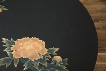 中古　美品　伝統工芸輪島塗　高海堂　天板下のデザインが特徴的な丸座卓(定価約180万円)(ちゃぶ台、テーブル、ローテーブル、ラウンドテーブル)(R-057352)
