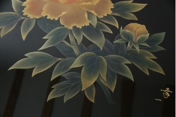 中古　美品　伝統工芸輪島塗　高海堂　天板下のデザインが特徴的な丸座卓(定価約180万円)(ちゃぶ台、テーブル、ローテーブル、ラウンドテーブル)(R-057352)