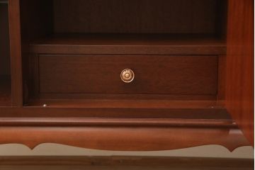 中古　美品　メープル不二屋　品の良さが高級感を高めるサイドボード(定価約38万円)(収納棚、戸棚、キャビネット)(R-057357)