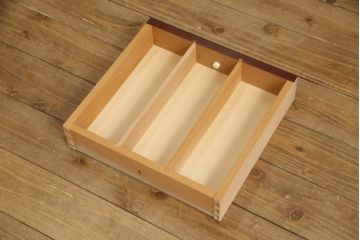 中古　美品　メープル不二屋　品の良さが高級感を高めるサイドボード(定価約38万円)(収納棚、戸棚、キャビネット)(R-057357)