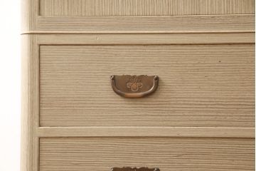  中古　伝統工芸士　橋政男作　葵桐の金具が上品な加茂桐箪笥(胴丸、桐たんす、衣装箪笥、着物箪笥、和タンス、和服タンス、引き出し)(R-057358)
