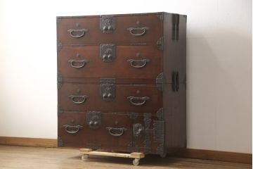 和製アンティーク　上手物　前面ケヤキ(欅)材　金具の立派な二本松箪笥(時代箪笥、衣装箪笥、収納箪笥、和タンス、引き出し)(R-057359)