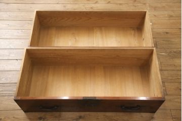 和製アンティーク　上手物　前面ケヤキ(欅)材　金具の立派な二本松箪笥(時代箪笥、衣装箪笥、収納箪笥、和タンス、引き出し)(R-057359)