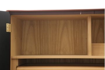 中古　最高級品　松創　秋草図　朱漆塗り　繊細な螺鈿細工が目を引く総桐箪笥(定価推定350万円以上)(衣装タンス、着物箪笥、桐たんす)(R-057380)