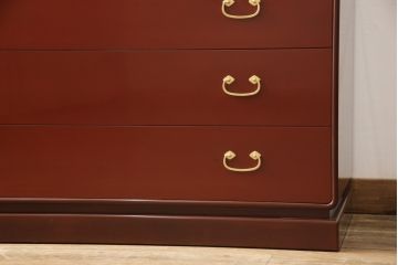中古　最高級品　松創　秋草図　朱漆塗り　繊細な螺鈿細工が目を引く総桐箪笥(定価推定350万円以上)(衣装タンス、着物箪笥、桐たんす)(R-057380)