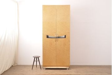 中古　ほぼ新品　超美品　松創(MATSUSO)　エルテ　高級感あふれる大人の空間づくりにオススメのバーズアイキャビネット(定価約260万円)(収納棚、戸棚、ワインキャビネット、バーキャビネット)(R-057392)