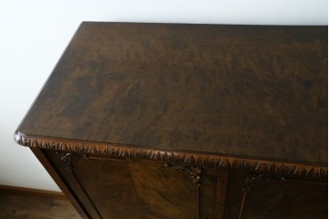 イギリスアンティーク　最高級!　マホガニー材　希少な杢目のキャビネット　(R-057393)