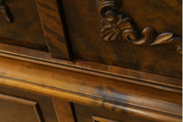 イギリスアンティーク　最高級!　マホガニー材　希少な杢目のキャビネット　(R-057393)