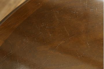 アメリカビンテージ　ガラス天板付き　凝った脚のデザインが目を引くセンターテーブル(ローテーブル、ラウンドテーブル、ヴィンテージ)(R-057394)