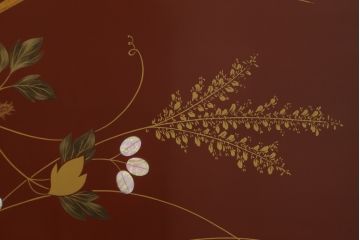 中古　最高級品　松創　秋草図　朱漆塗り　繊細な螺鈿細工が目を引く総桐箪笥(定価推定250万円以上)(ワードローブ、洋服タンス、桐たんす)(R-057397)
