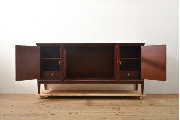 中古　神戸洋家具　メープル不二屋　高級感あふれるデザインが魅力的なサイドボード(定価約48万円)(収納棚、飾り棚、戸棚)(R-057402)