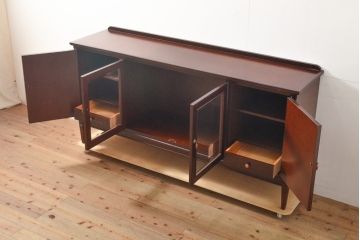 中古　神戸洋家具　メープル不二屋　高級感あふれるデザインが魅力的なサイドボード(定価約48万円)(収納棚、飾り棚、戸棚)(R-057402)