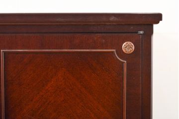 中古　神戸洋家具　メープル不二屋　高級感あふれるデザインが魅力的なサイドボード(定価約48万円)(収納棚、飾り棚、戸棚)(R-057402)