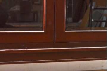中古　神戸洋家具　メープル不二屋　高級感あふれるデザインが魅力的なサイドボード(定価約48万円)(収納棚、飾り棚、戸棚)(R-057402)