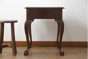 中古　美品　IDC大塚家具取り扱い　アメリカ　カウンシル(COUN CILL)　マホガニー材　エレガントなサイドテーブル(検索:キンデル、サァラ麻布)(ローテーブル、ナイトテーブル)(R-057404)