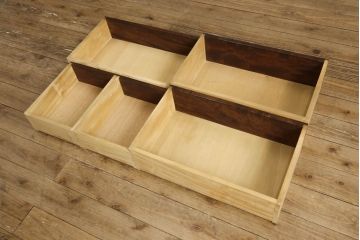 中古　美品　軽井沢彫り　力強さの中にも繊細な技術が垣間見えるサイドチェスト(和たんす、引き出し、衣装箪笥、整理箪笥)(R-057406)