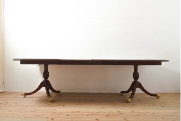 中古　美品　アメリカ高級家具　COUN CILL(カウンシル)　マホガニー材　高級感漂う佇まいが魅力のダイニングテーブル(カンセル、エクステンションテーブル)(定価約100万円)(R-057409)