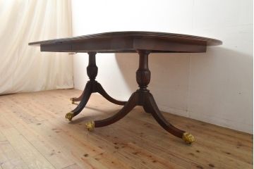 中古　美品　アメリカ高級家具　COUN CILL(カウンシル)　マホガニー材　高級感漂う佇まいが魅力のダイニングテーブル(カンセル、エクステンションテーブル)(定価約100万円)(R-057409)