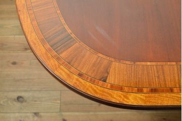 中古　美品　アメリカ高級家具　COUN CILL(カウンシル)　マホガニー材　高級感漂う佇まいが魅力のダイニングテーブル(カンセル、エクステンションテーブル)(定価約100万円)(R-057409)