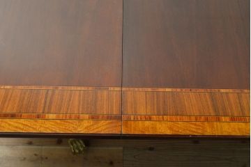 中古　美品　アメリカ高級家具　COUN CILL(カウンシル)　マホガニー材　高級感漂う佇まいが魅力のダイニングテーブル(カンセル、エクステンションテーブル)(定価約100万円)(R-057409)