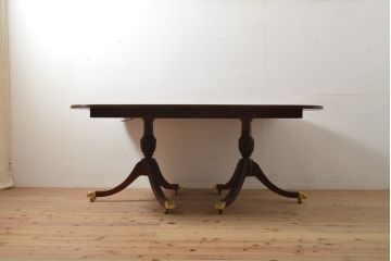 中古　美品　アメリカ高級家具　COUN CILL(カウンシル)　マホガニー材　高級感漂う佇まいが魅力のダイニングテーブル(カンセル、エクステンションテーブル)(定価約100万円)(R-057409)