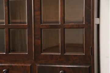 中古　美品　北海道民芸家具　和洋折衷どちらのお部屋にも馴染むブックケース(本箱、収納棚、キャビネット、飾り棚)(R-057435)